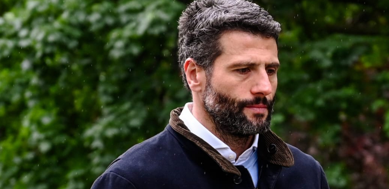 "DECU VAM NISMO OPROSTILI!" Aleksandar Šapić položio venac na spomenik Milici Rakić u Tašmajdanskom parku