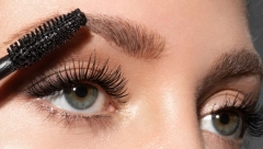 MEJKAP TRIK ZA POČETNIKE Senka za obrve je najbolje rešenje za prirodniji i neutralan izgled