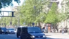 TOTALNI HAOS PRED "VEČITI" DERBI Brutalna tuča huligana u centru Beograda, policija ekspresno reagovala