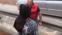 GRČKA BRUJI O SKANDALU Lesor navodno tukao prolaznika?! (VIDEO)
