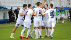 FUDBAL PRSTE DA POLIŽEŠ Goleada u Bačkoj Topoli, TSC opasno preti Partizanu