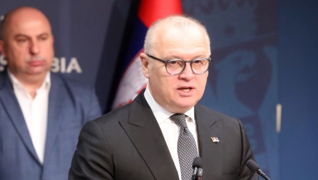 GRAĐEVINARSTVO ZNAČAJAN ZAMAJAC RAZVOJA! Vesić: Ove godine već izdato 30.000 građevinskih dozvola