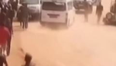 SEDMORO MRTVIH Jeziva tragedija na stazi, automobil se zakucao u publiku (UZNEMIRUJUĆI VIDEO)