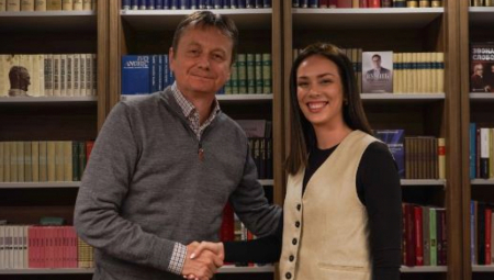 Tijana Bogdanović se pridružila Srpskoj naprednoj stranci