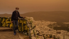 U OVOM DELU GRČKE NE VIDI SE PRST PRED OKOM Sablasne slike, ljudi nose maske, brinu za zdravlje (FOTO)