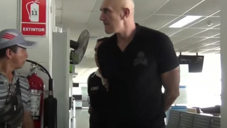 ĆELIJU PRETVORIO U DISKOTEKU, DOLAZILE MU PROSTITUTKE IZ CG: Ostajale po 16 sati, Jakšić se nije smirivao ni u zatvoru