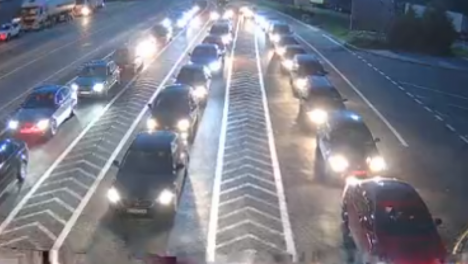 EVO ŠTA VAS ČEKA NA PUTEVIMA: Nakon KOLAPSA ovog vikenda, AMSS objavio stanje na graničnim prelazima