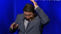 JOVAN MEMEDOVIĆ SE SRUŠIO USRED EMISIJE! Šok u programu uživo, poznato i šta mu se desilo