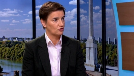 PRITISCI ZBOG SREBRENICE SU STRAŠNI, KRŠE SE SVA PRAVILA I PRINCIPI Brnabić o velikoj diplomatskoj borbi predsednika Vučića