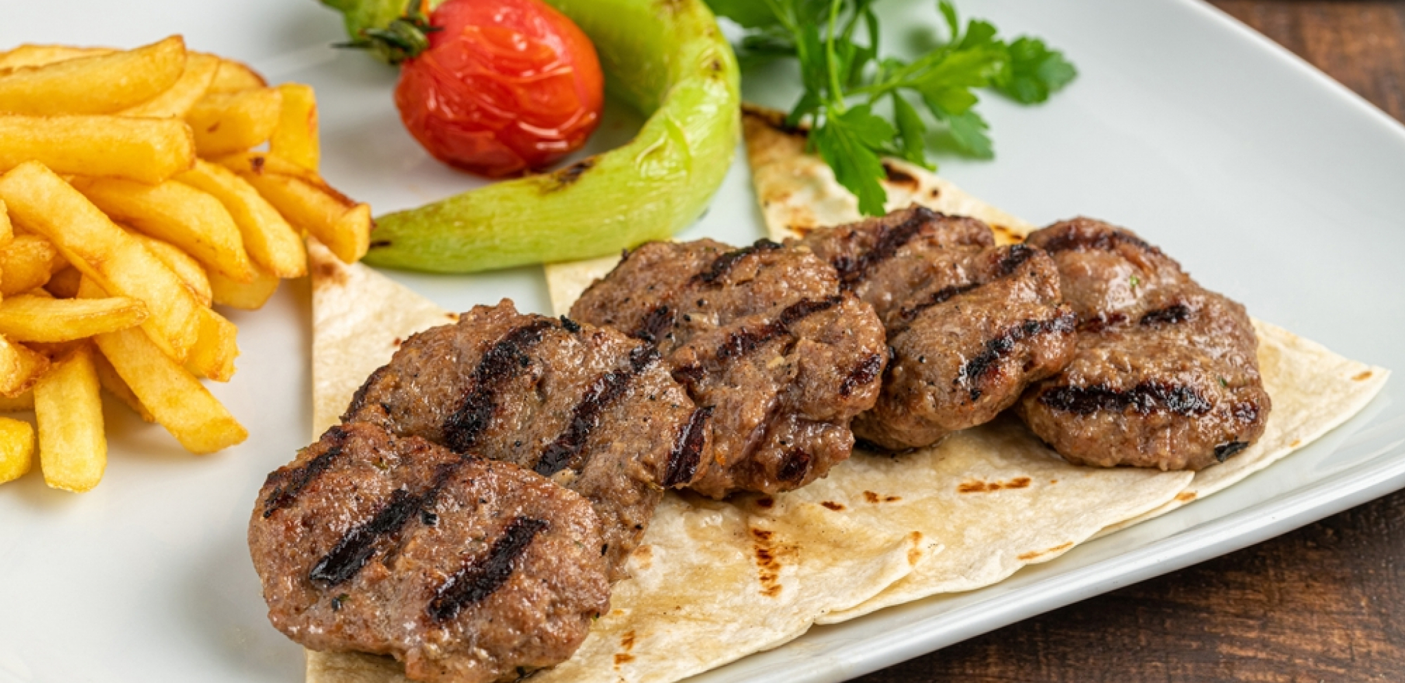 KOFTE Turski specijalitet koji se služio u Sulejmanovom haremu, podseća na pljeskavice a još sočniji