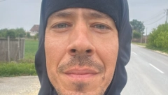 ČEKA ME 7 KILOMETARA DUBOKE TRAVE Nikola Rokvić tokom pešačenja naišao na jezivu situaciju, mnogi bi nakon ovoga pretrnuli od straha