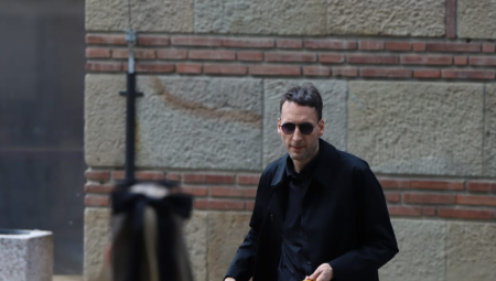 BIVSI MUŽ BOJANE JANKOVIĆ GRLI I LJUBI KOVČEG! Najpotresnija scena na groblju, ne može da sakriju tugu!