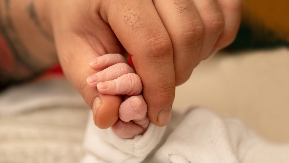 POTRESNE ISPOVESTI MAMA SA BALKANA Proživljavaju TEROR kada rode ĆERKE, familija neće NI DA ČUJE za ženske potomke