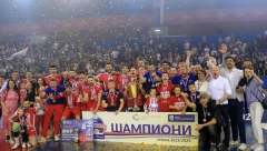 ZVEZDA JE ŠAMPION SRBIJE Crveno-beli osam godina čekali na titulu, a domogli je se preko Partizana