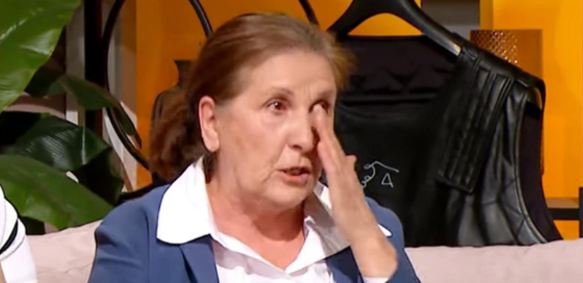 NAŠA GLUMICA SE SLOMILA U EMISIJI! Ne može da zaustavi suze, voditeljka momentalno prišla
