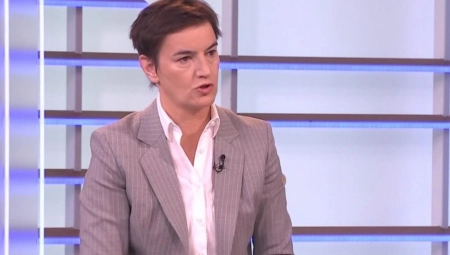 TEŠKI DANI SU SADA, BORIMO SE Brnabić: Vučić je u Njujorku vodio nadljudsku borbu, borbu za pravdu
