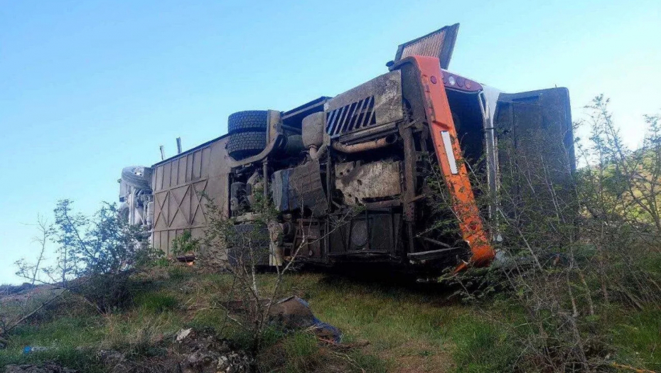 STRAVIČNA NESREĆA U TURSKOJ: Autobus prešao u suprotnu traku, ima MRTVIH