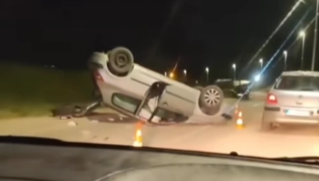 ŽESTOK UDES U VALJEVU Vozilo zavšilo na krovu (VIDEO)