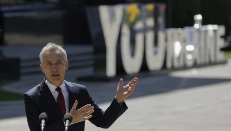 KIJEVU STIŽE KRUCIJALNA POMOĆ? Stoltenberg: "Nije kasno za ukrajinsku pobedu" (FOTO)