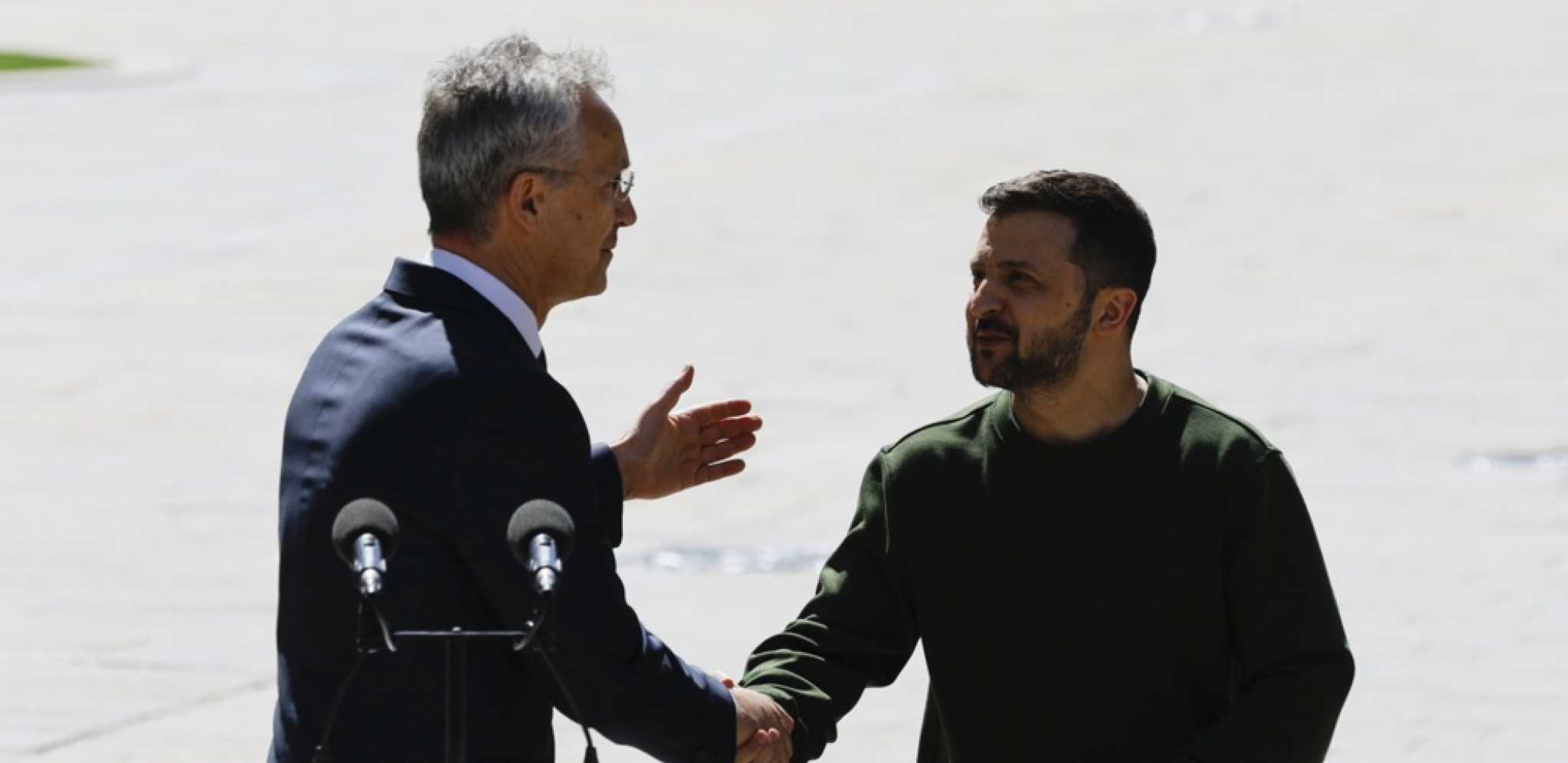 DIREKTNO U LICE, BEZ PARDONA! Zelenski bocnuo NATO u oko (FOTO)