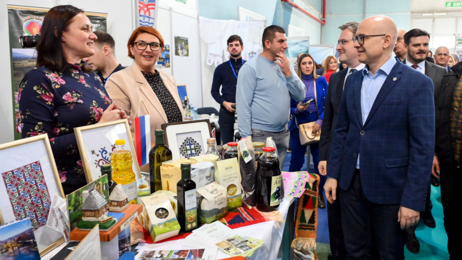 U Novom Sadu otvoren peti „Sajam zavičaja“