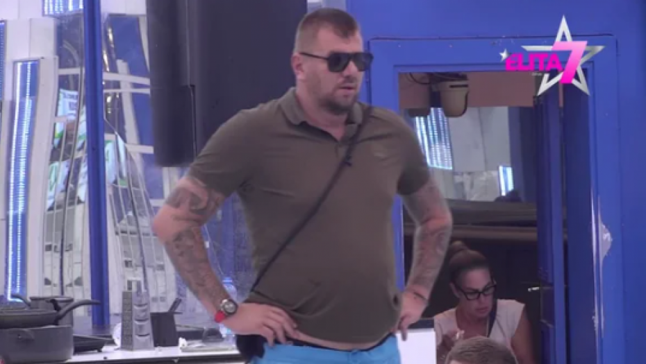 JANJUŠ IZGOVORIO OVU REČENICU U PROGRAMU UŽIVO! Maja će doživeti nervni slom, Aneli ostala bez teksta, muk u kući!