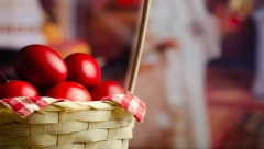 NAJLEPŠA CRVENA JAJA ZA USKRS Tradicionalna tehnika farbanja bez hemije