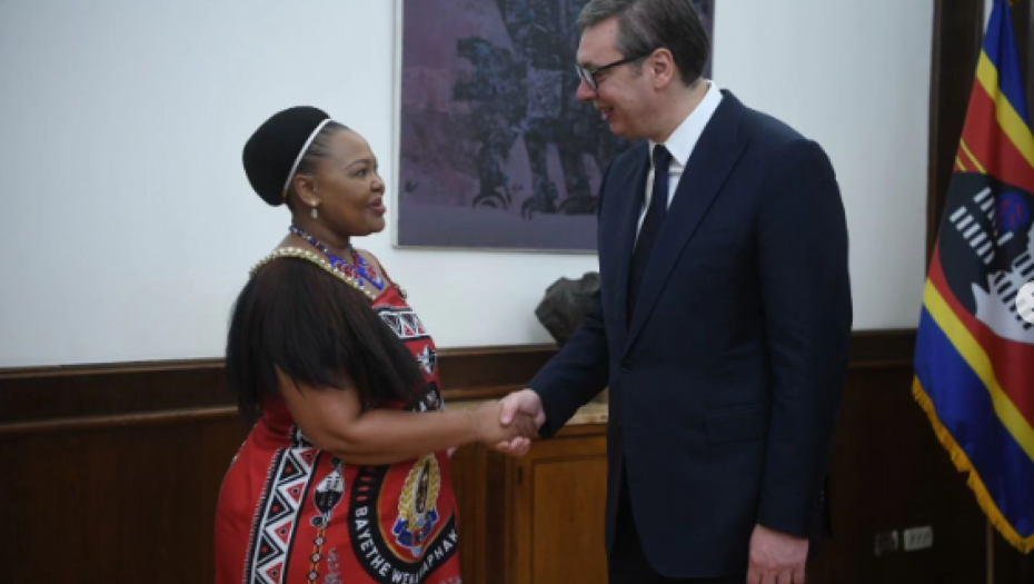 VUČIĆ SE SASTAO SA MINISTARKOM ŠAKANTU "Odličan razgovor, razmenili smo mišljenja o svim temama od interesa za naše zemlje"