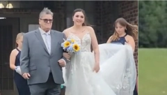 DEVERUŠA JE MISLILA DA VIDI KRAVU U POZADINI NA VENČANJU Kada je shvatila istinu, zacrvenela se od sramote! (VIDEO)