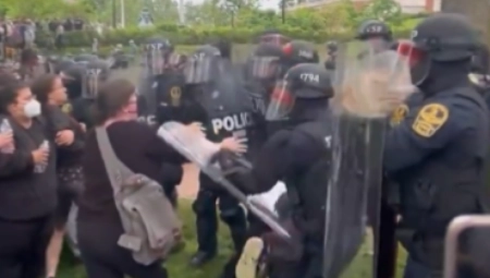 HAOS U AMERICI Policija uzvratila demonstrantima (VIDEO)