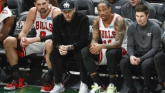 AMERIKA OVAKO NEŠTO NE PAMTI Za sedenje na klupi rešio da "opljačka" Čikago za preko 20 miliona dolara