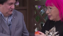 MAMA NIJE DALA DA IZAĐEM IZ KUĆE, DA SE NE BI ZNALO DA NEMAMO Zorica Brunclik se prisetila detinjstva, odrasla je u velikoj bedi