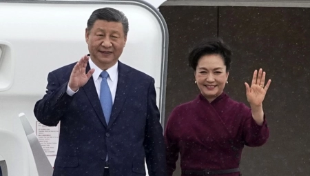 EVO KAD STIŽE SI U SRBIJU Srpski "migovi" dočekuju kineskog predsednika, dovodi veliku delegaciju iz Pekinga