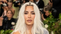 KIM KARDAŠIJAN IZAZVALA POMETNJU Zapalila Met Galu zavodljivom haljinom, ovaj trenutak je svima zapao za oko!