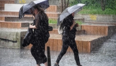 HITNO SE SKLANJAJTE SA ULICA Oglasio se RHMZ u 16 sati, haos u naredna dva sata