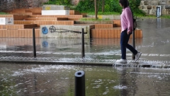 PLJUSAK STIŽE U OVAJ DEO SRBIJE Večeras će da se sruči, upaljen žuti meteolaram