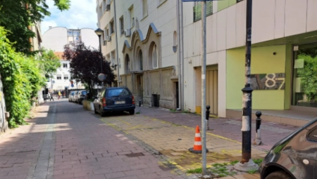 JUTROS JE BILO OPSADNO NA VRAČARU Policija blokirala Krunsku ulicu, desilo se hapšenje