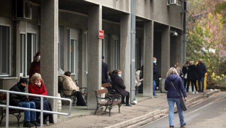 PRIJAVLJENA EPIDEMIJA MALIH BOGINJA U PADINSKOJ SKELI! Opasna zaraza buknula među komšijama i rođacima