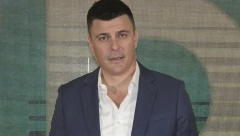 STAVIO BIH BERLINSKI ZID IZMEĐU NAS, DA SE VIŠE NIKADA NE SRETNEMO Vuk Kostić žestoko o odnosima Srbije i Hrvatske: Posle velikih nesreća ne treba da razgovaramo