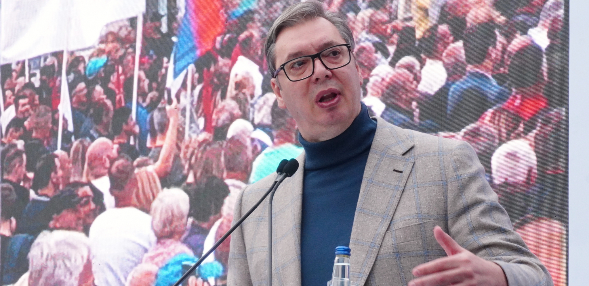 "VI ZNATE KADA KAŽEM DA PLATE I PENZIJE RASTU..." Vučić ima važan poziv za građane