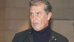 KIKI LESENDRIĆ PAO SA 5 METARA VISINE Pokušao da spase mačku, evo u kakvom se stanju nalazi