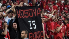 ALBANCI NE MOGU DA SAKRIJU PATOLOŠKU MRŽNJU PREMA SRBIMA Njihovi navijači lažima i manipulacijama hoće da spreče zajedničku organizaciju EP 2027