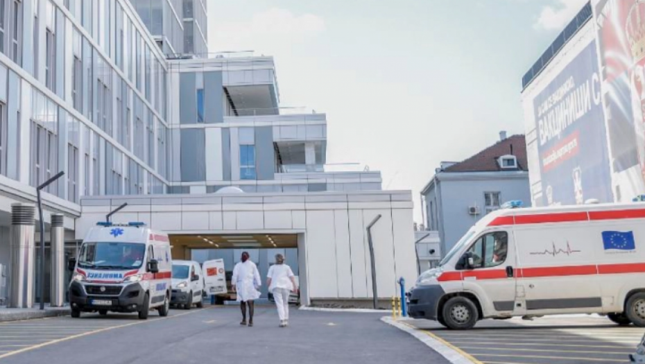 MIROSLAVU OTKLONJENA SLEZINA NAKON PADA SA TRI METRA VISINE! Na Urgentni primljen sa polomljenim nogama!
