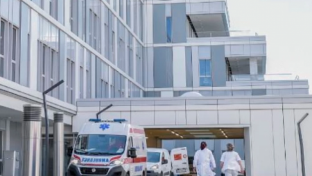 MIROSLAVU OTKLONJENA SLEZINA NAKON PADA SA TRI METRA VISINE! Na Urgentni primljen sa polomljenim nogama!