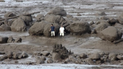 JEZIVE SCENE IZ INDONEZIJE Bujice odnele 15 života (FOTO)
