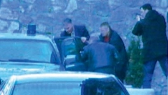 PRIPADNIK OBEZBEĐENJA „PRODAO“ ĐINĐIĆA Bagzi otkrio „DA ĆE GA ZVEKNUTI“ i Bezareviću obećao 50.000 evra