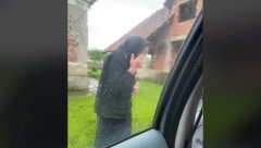 ČISTA EMOCIJA, SRCE DA PREPUKNE! Snimak bake kako plače zapalio mreže, kad saznate RAZLOG, zaplakaćete i vi! (VIDEO)