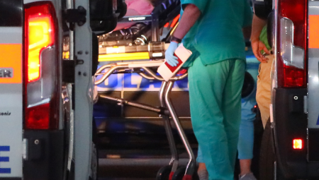 DEČAK POKUŠAO DA IZVEDE OPASAN TIKTOK IZAZOV Majka ga našla na podu onesvešćenog, sekunde su ga delile od sigurne smrti! (FOTO)