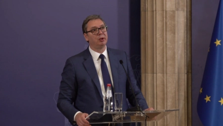 "BOLEĆE IH GLAVA, KAO ŠTO NAS BOLE I SRCE I DUŠA!" Vučić: Ono što sam obećao tako će i biti!