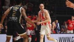 DAVIDOVAC HEROJ ZVEZDE Crveno-beli slavili u infarkt završnici i napravili prvi korak ka tituli